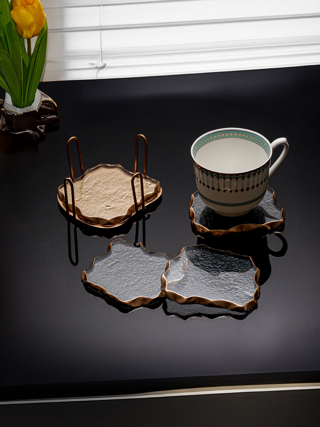 Amoeba Gleam Glass Coaster Set (Pack Of 4)