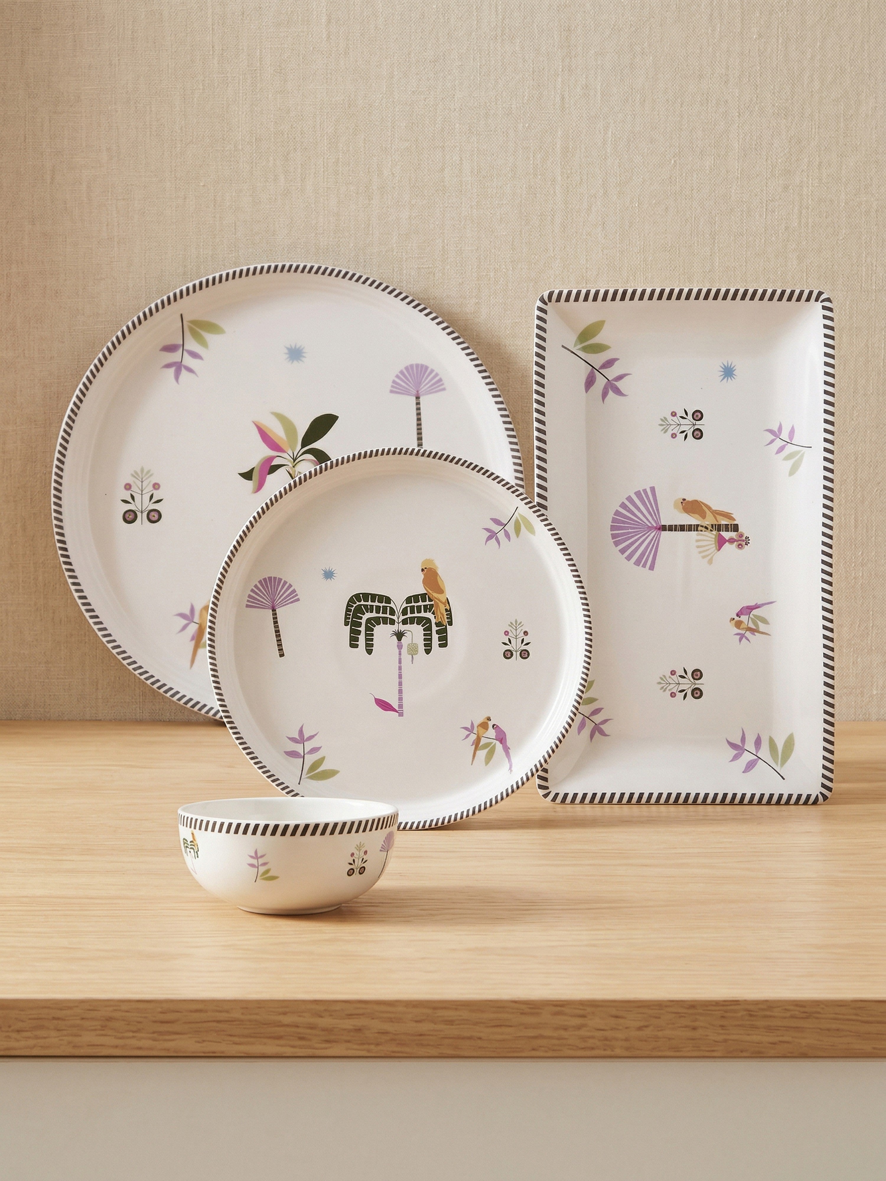 Island Bloom Porcelain Dinner Set (15 Pcs)