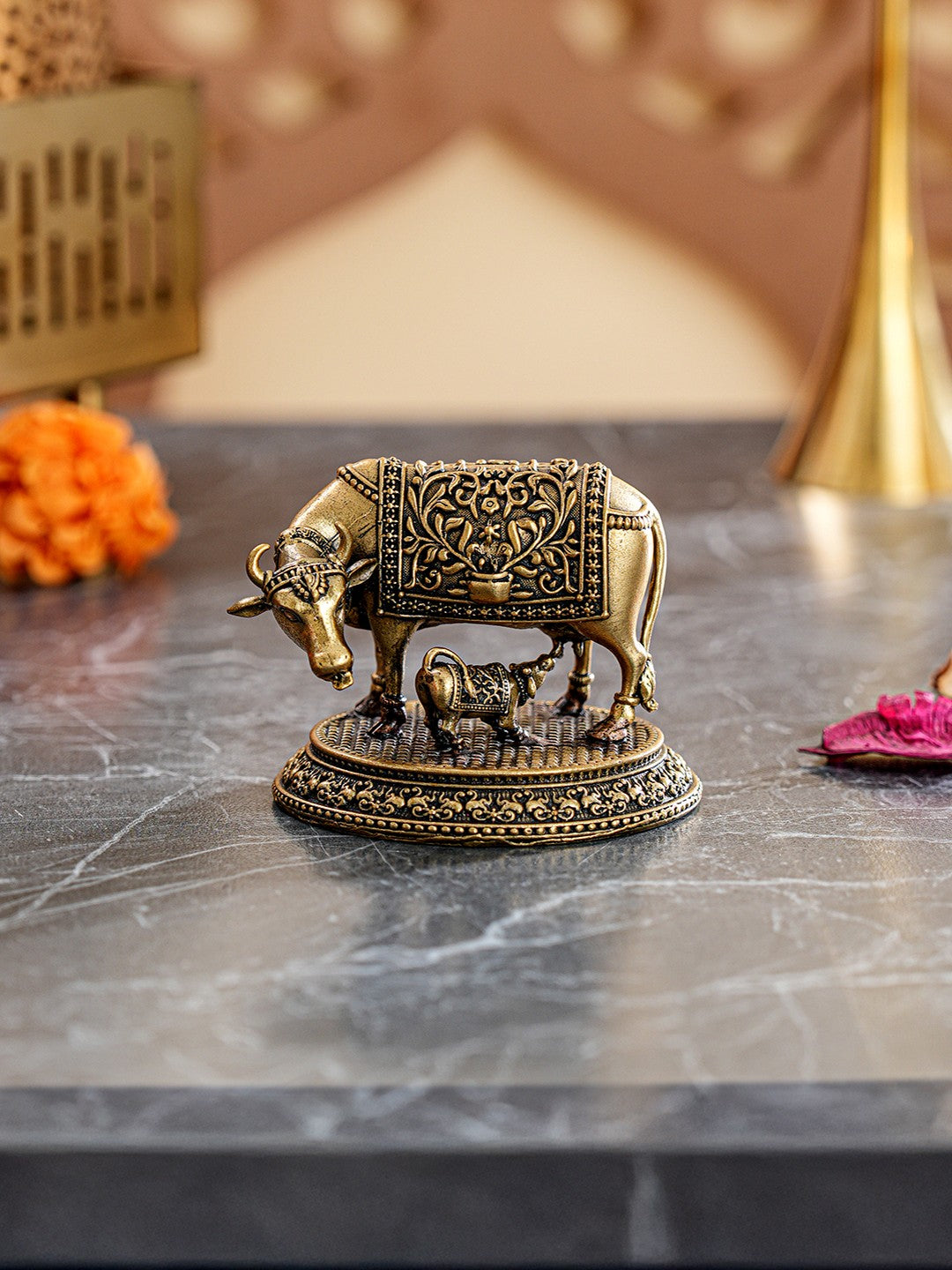 Kamdhenu Vatsalya Brass Table Sculpture