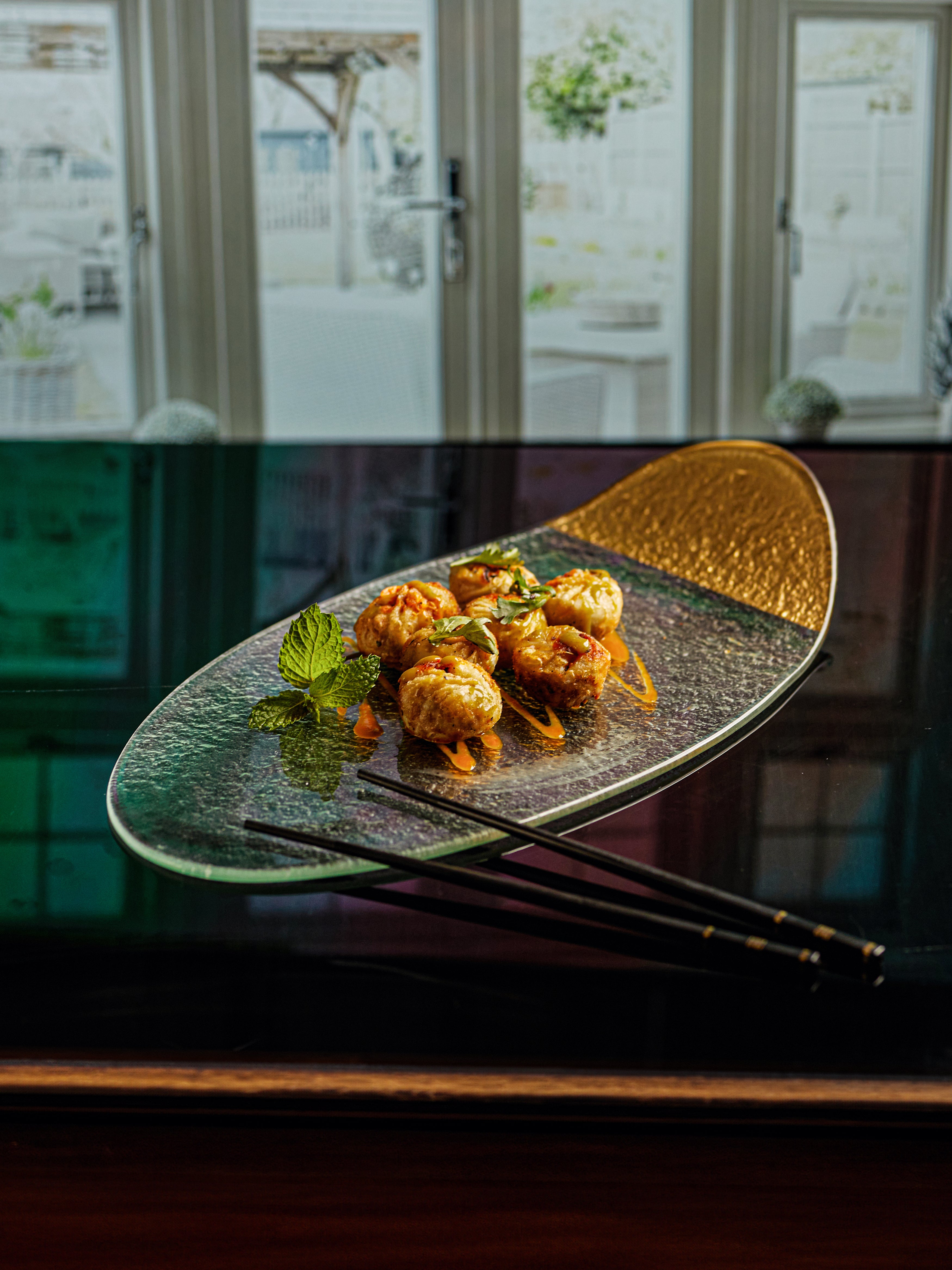 Luster Clear Glass Serving Platter