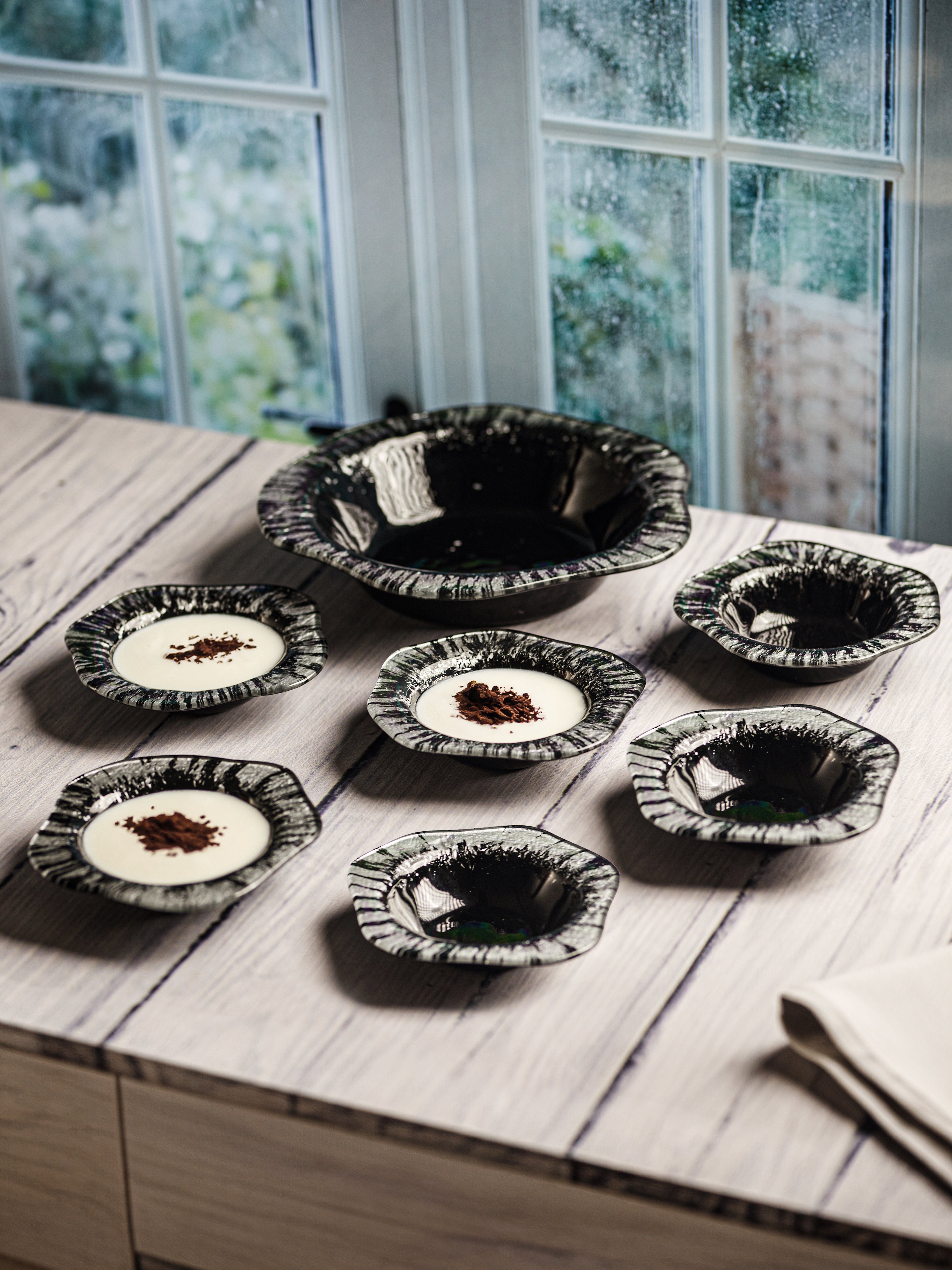 Black & Silver Glass Pudding Set (Pack Of 7)
