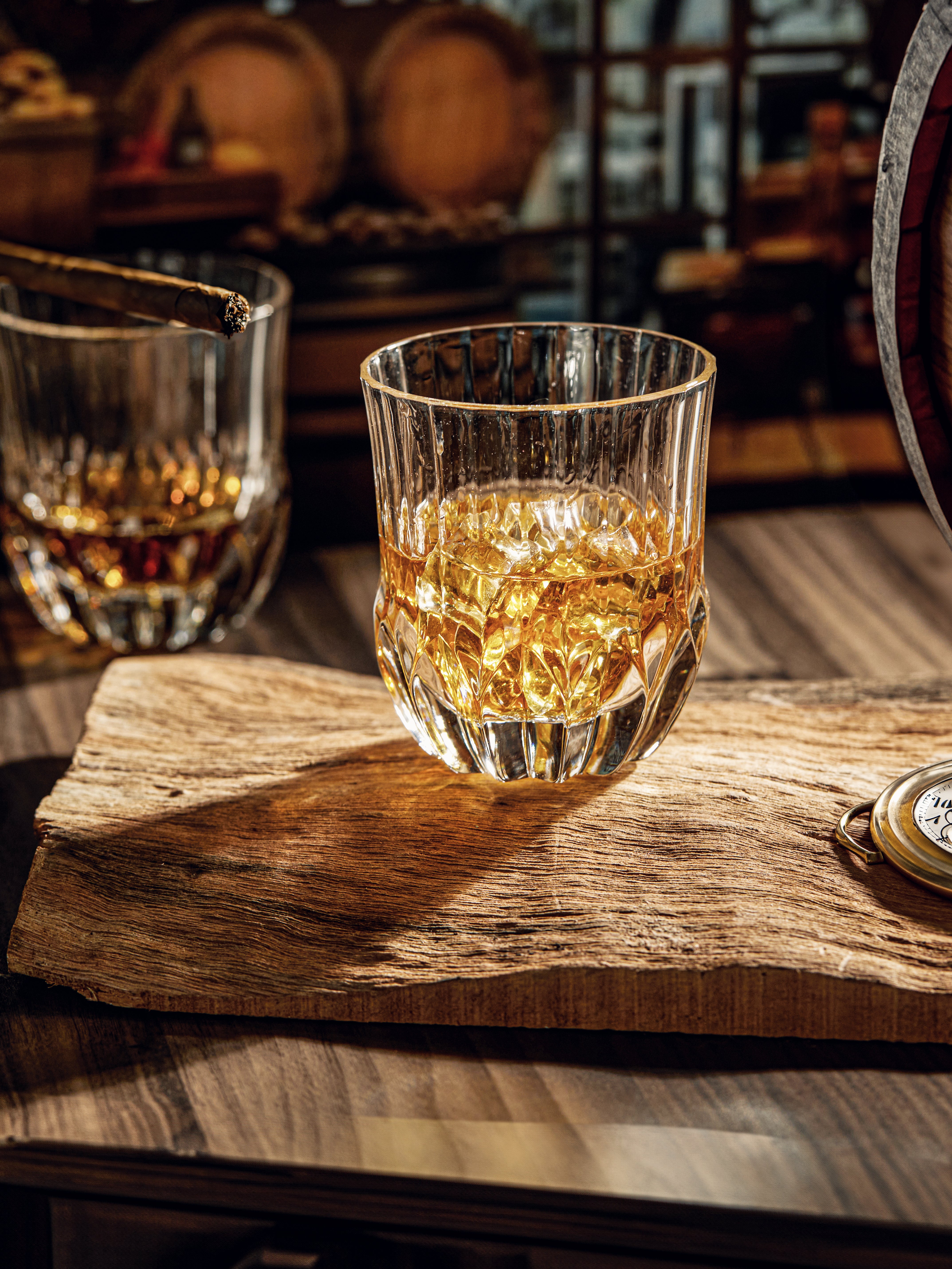 CRYSTAL GAUNTLET WHISKEY GLASS - ITALIAN CRYSTAL