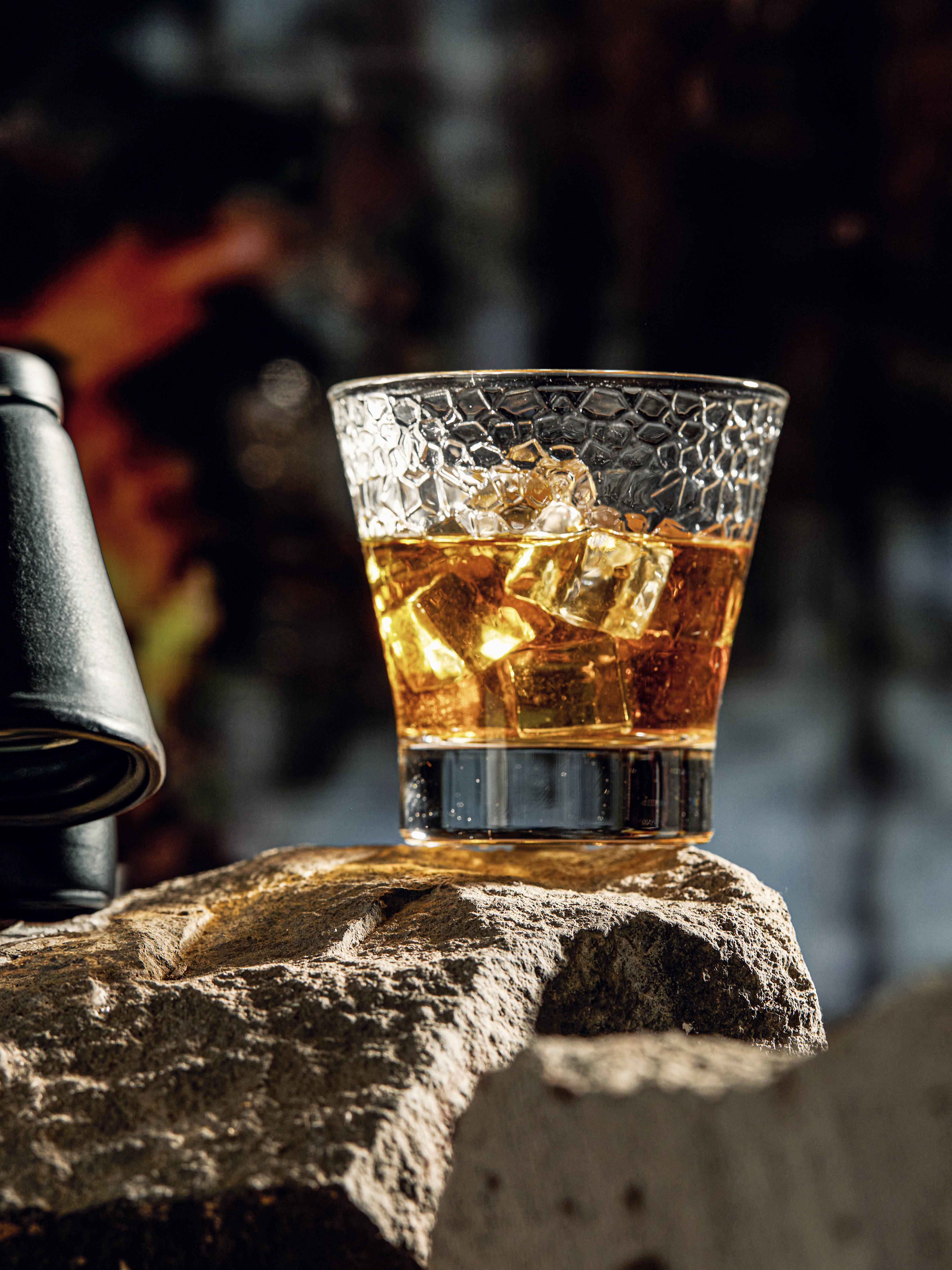 CRACKLE STONE WHISKEY TUMBLER
