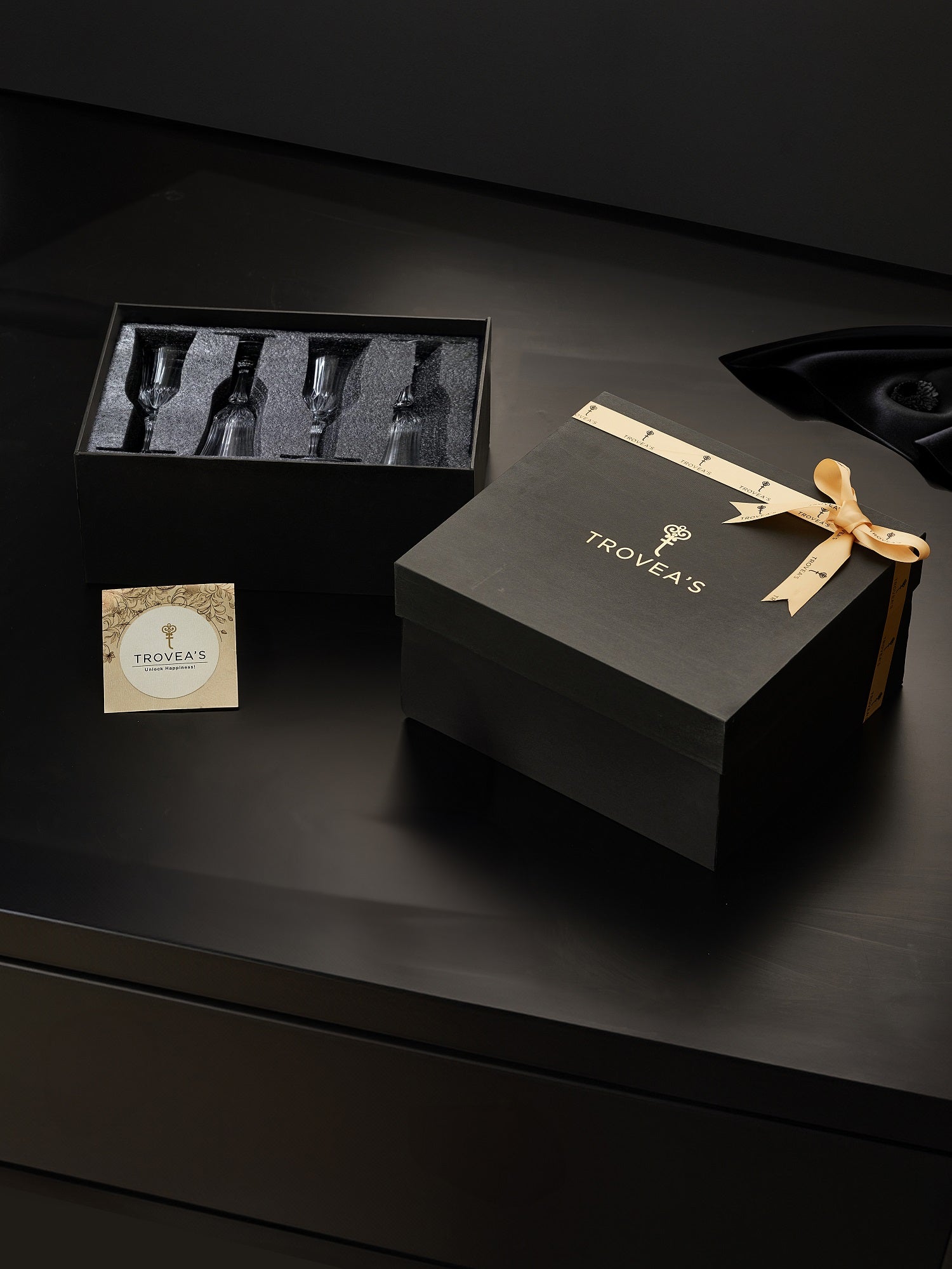 CELESTIAL SPARKLE CHAMPAGNE FLUTE GLASS (Pack Of 4)