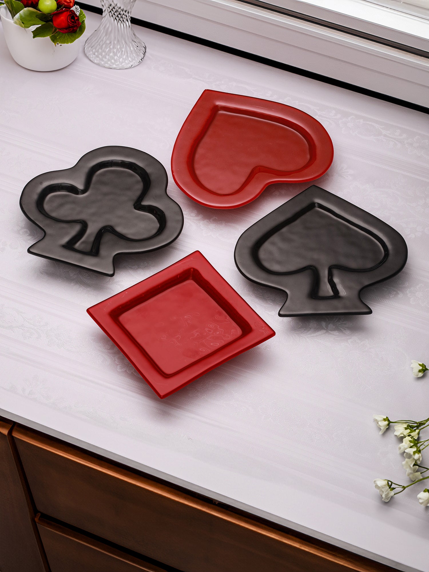 Designer Glass Playing Card Platter- Red & Black
