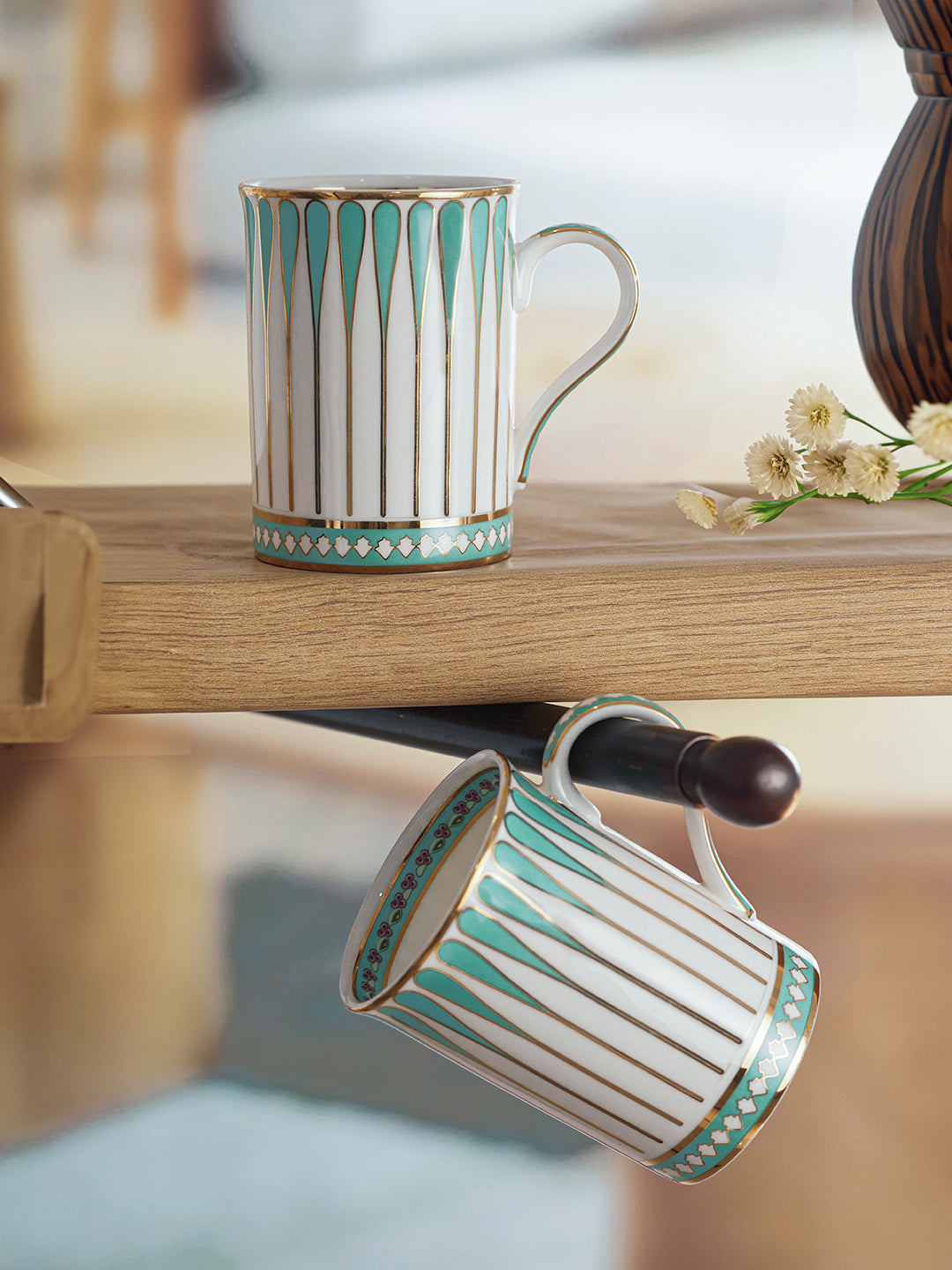 Seaside Bloom 24K Gold Plated Mugs (Pack Of 2)