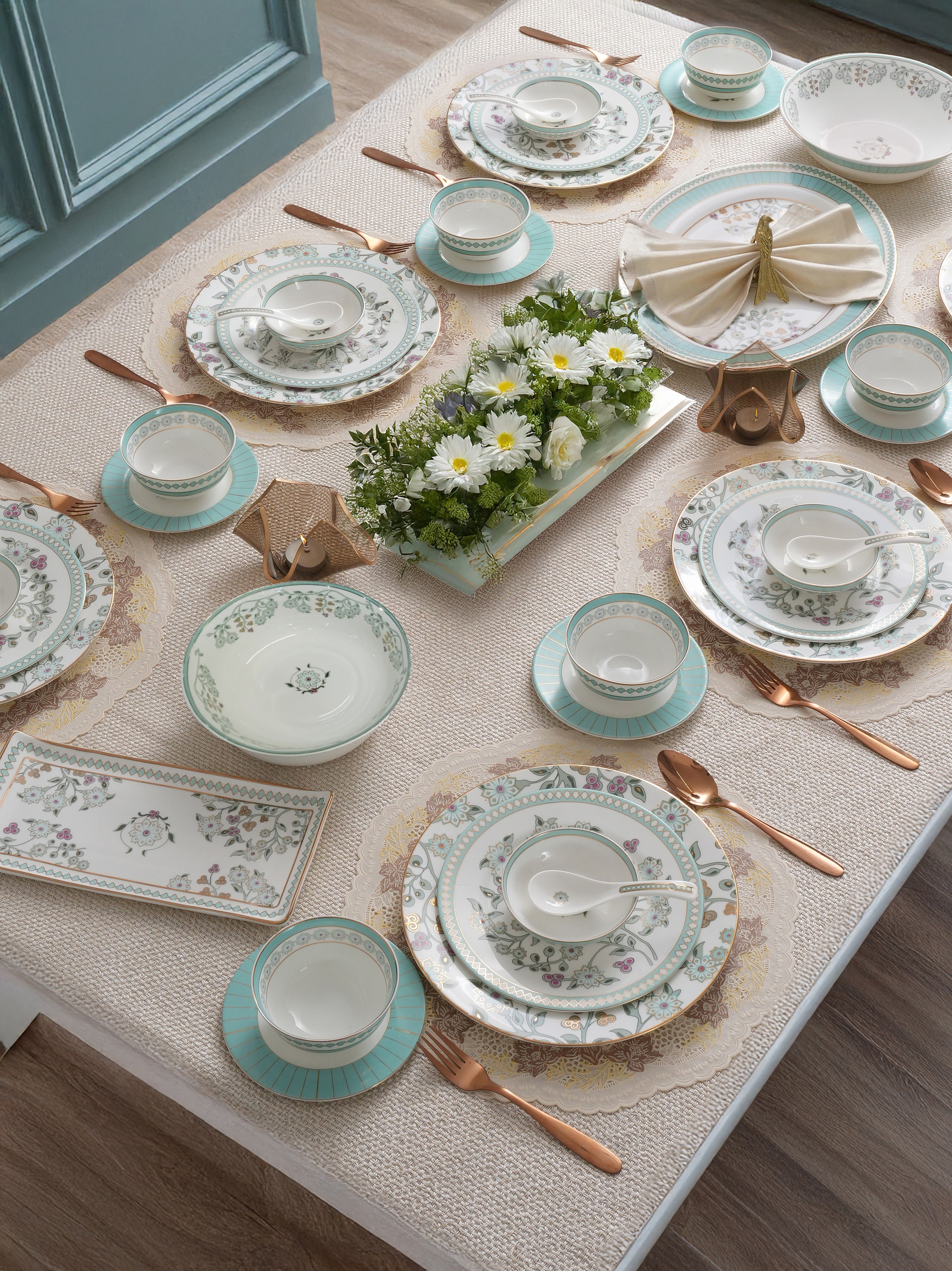 Seaside Bloom 24K Gold Plated Dinner Set | 41 Pcs