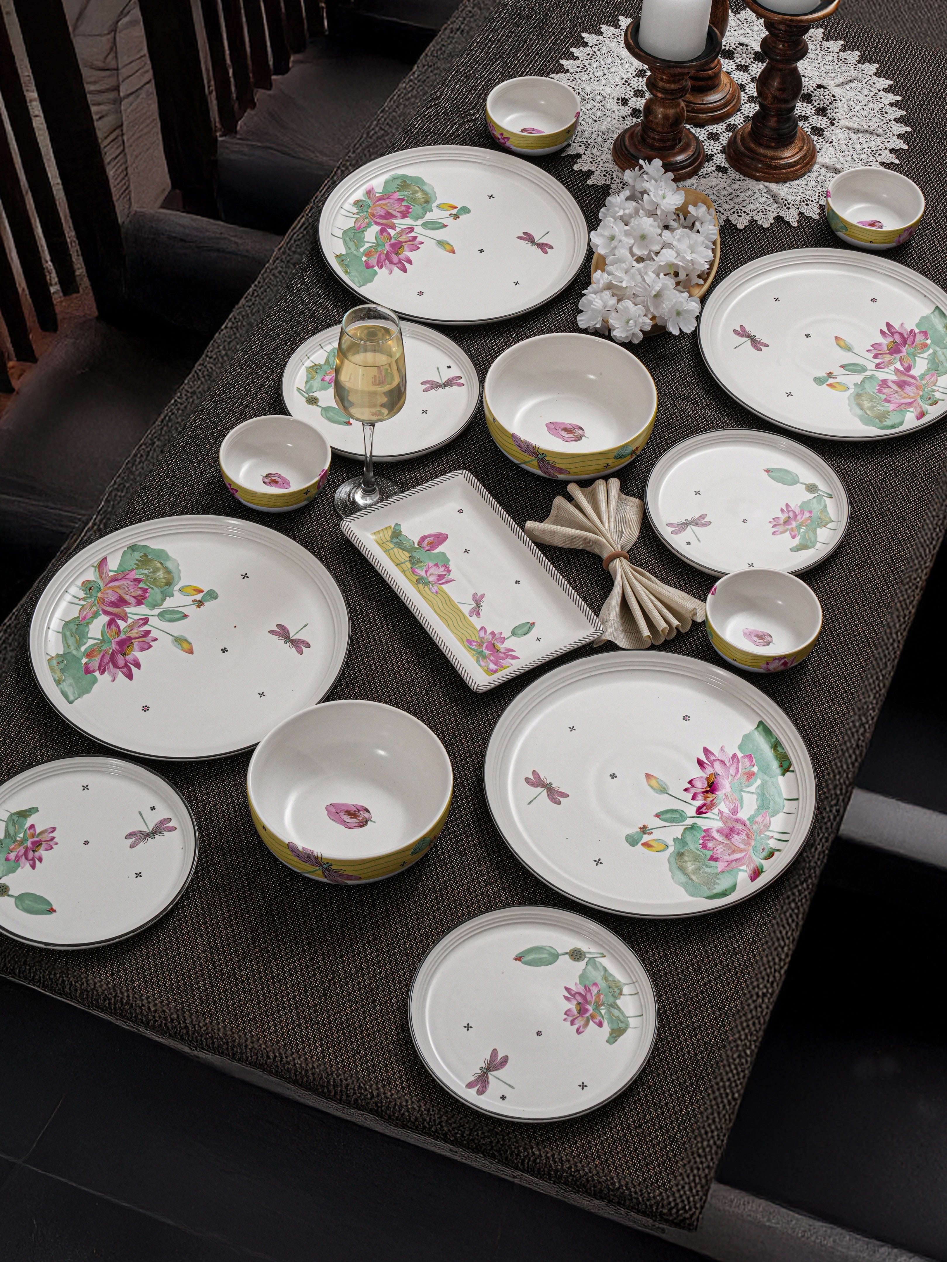 Dragonfly Bloom Porcelain Dinner Set (15 Pcs)