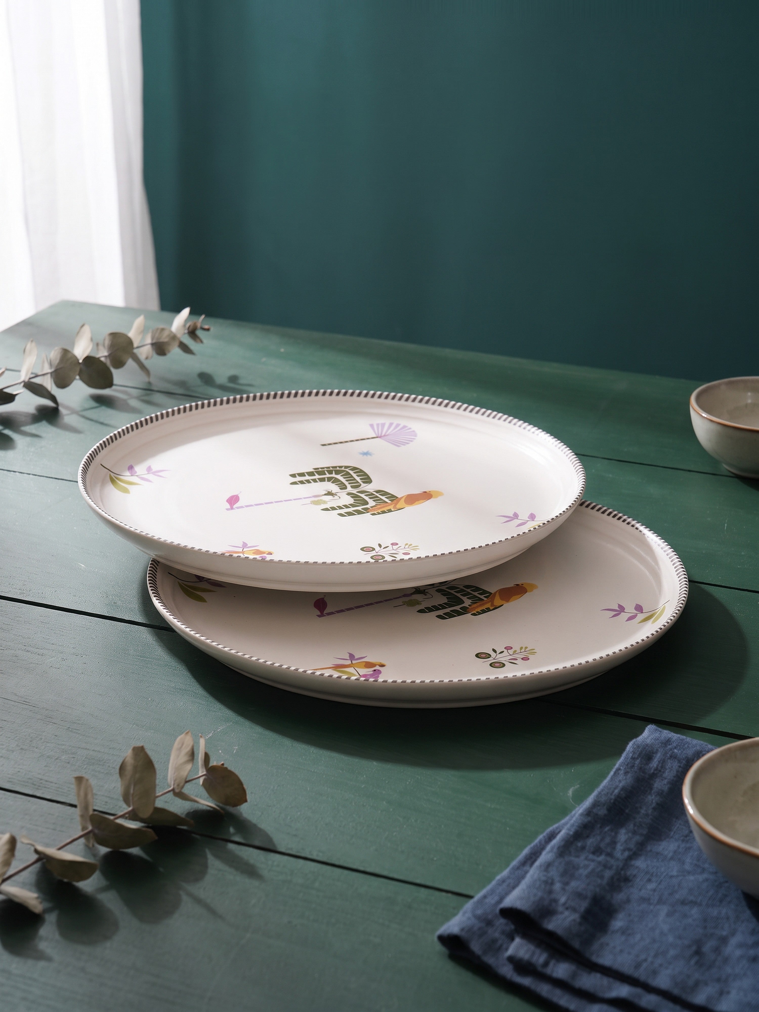 Island Bloom Porcelain Dinner Plates