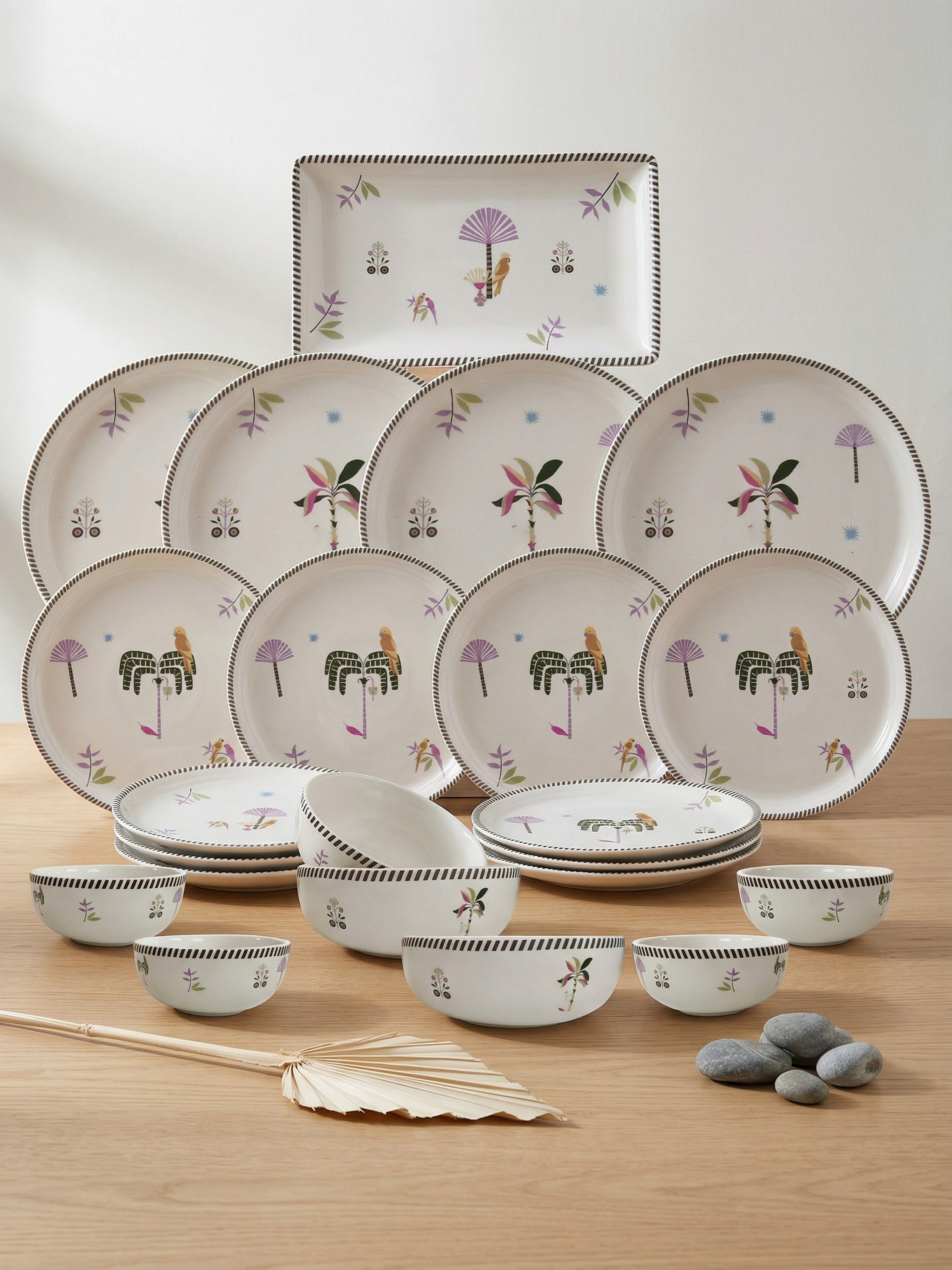 Island Bloom Porcelain Dinner Set (15 Pcs)
