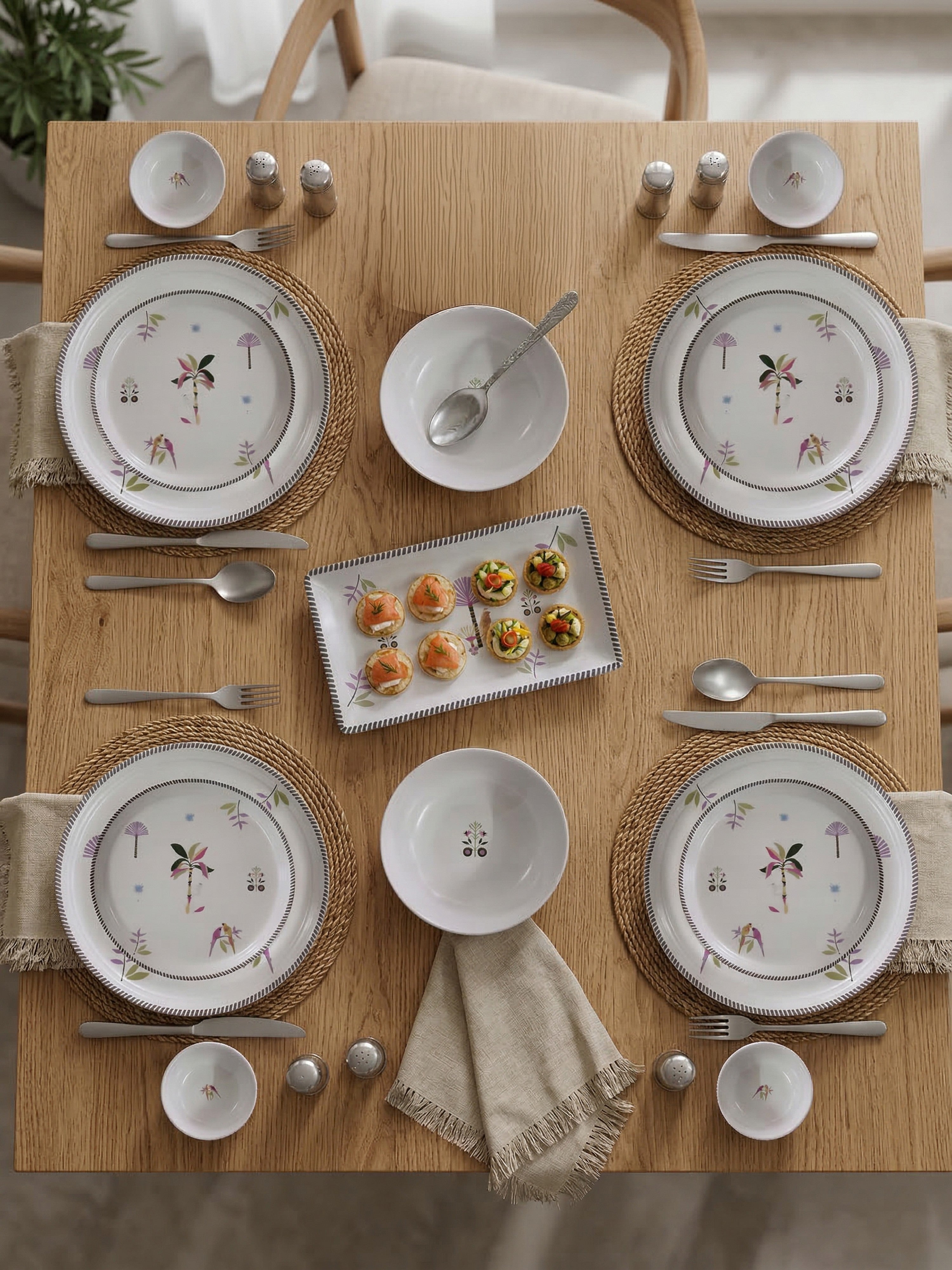 Island Bloom Porcelain Dinner Set (15 Pcs)