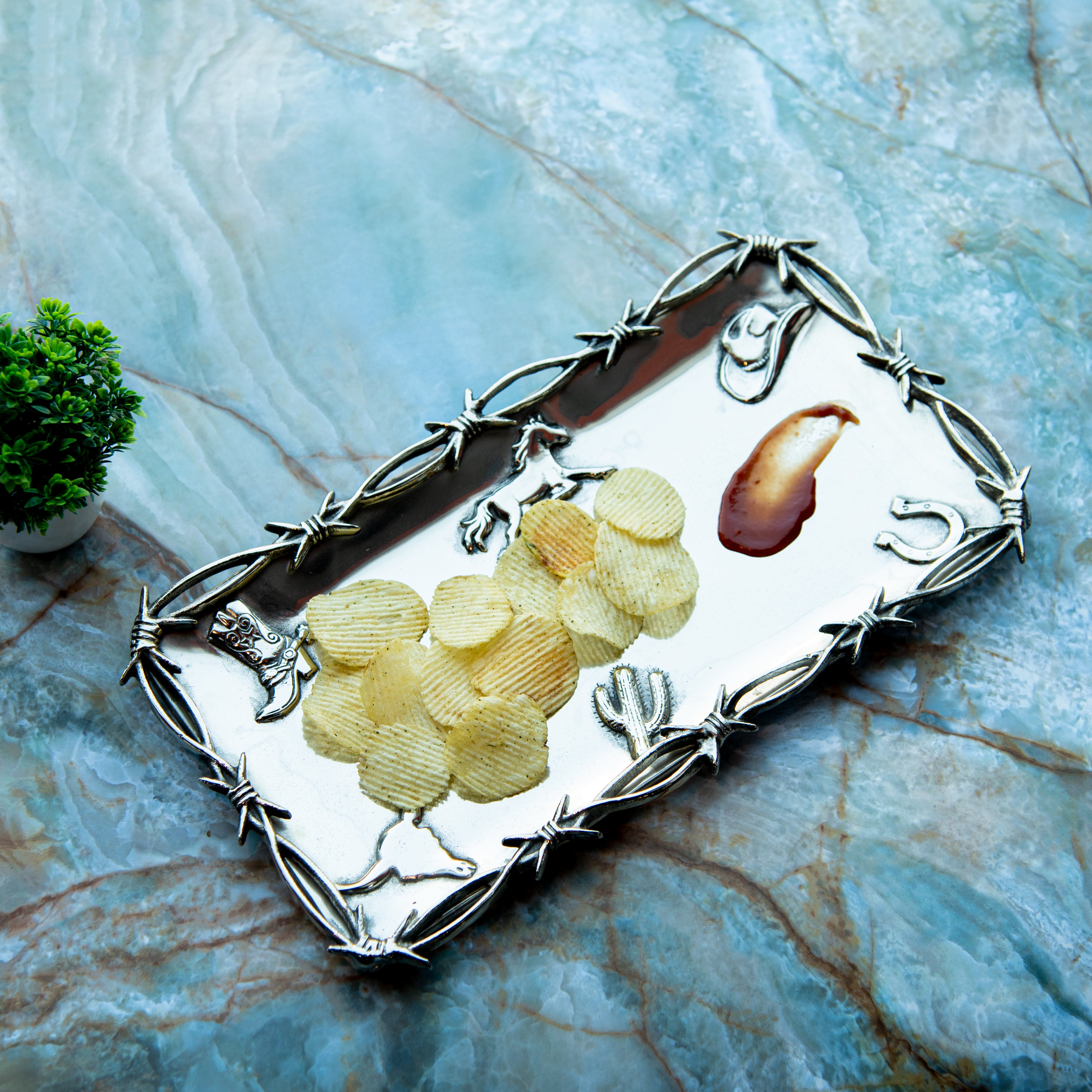 Fenced Elegance Tray