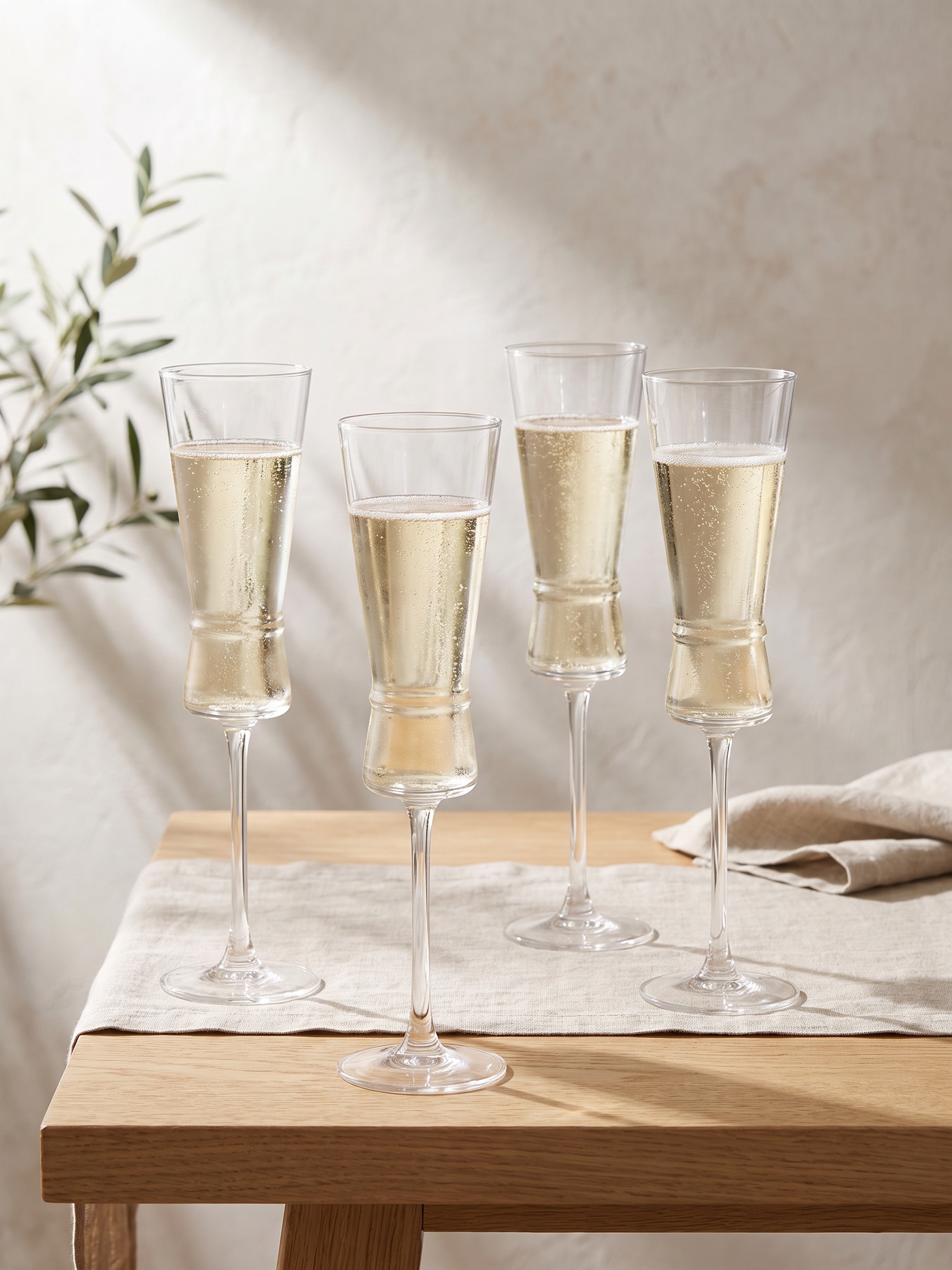 Aurora Ring Champagne Glass