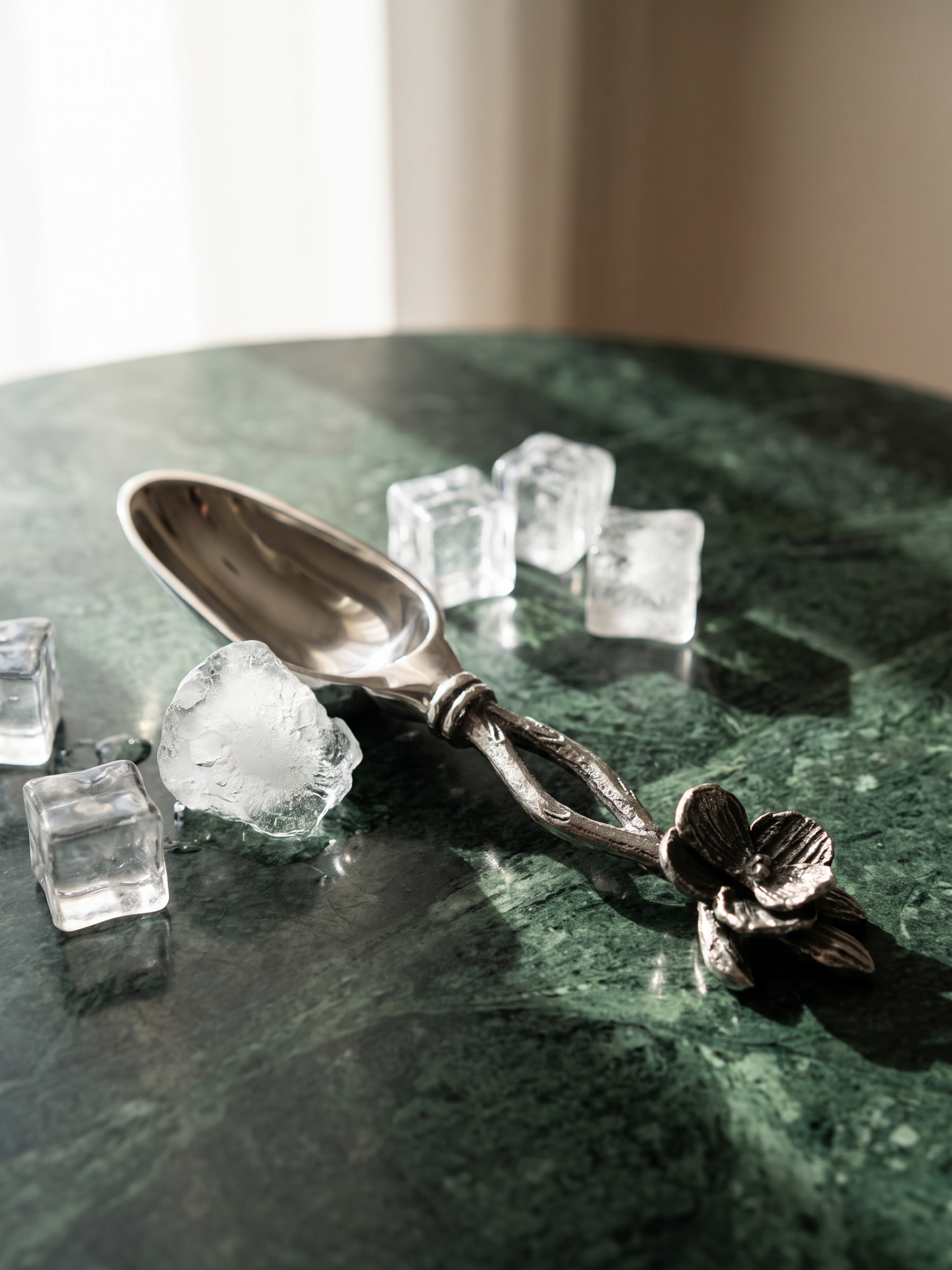 The Bloom Ice Scooper