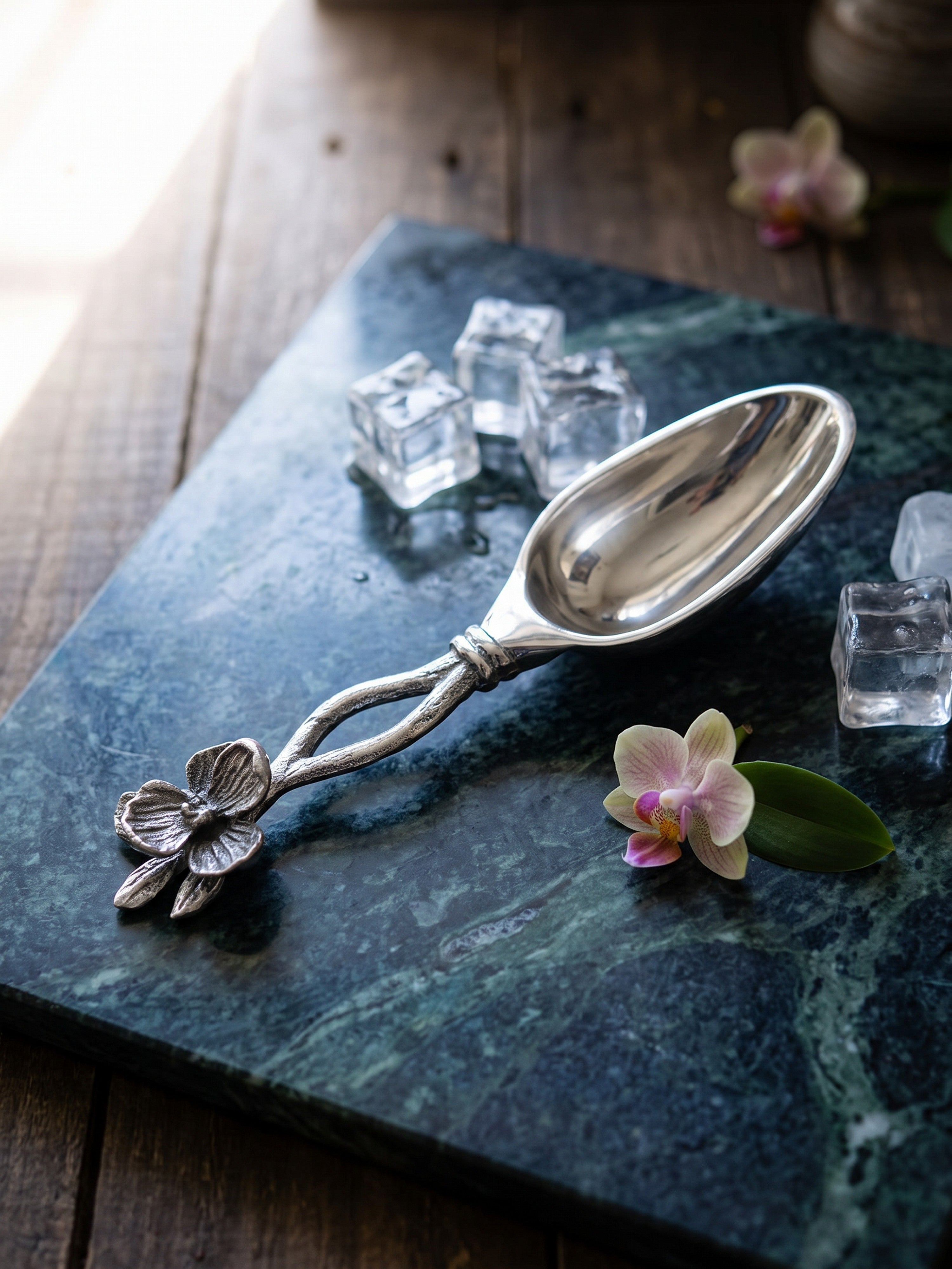 The Bloom Ice Scooper