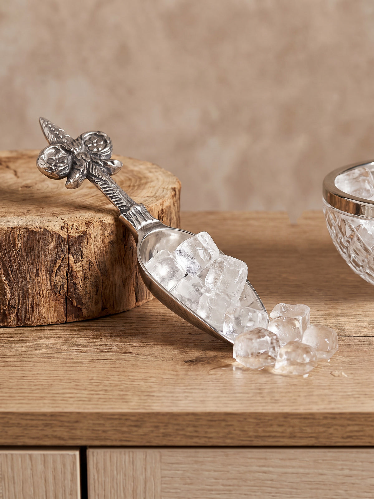 The Petal Luxe Ice Scooper