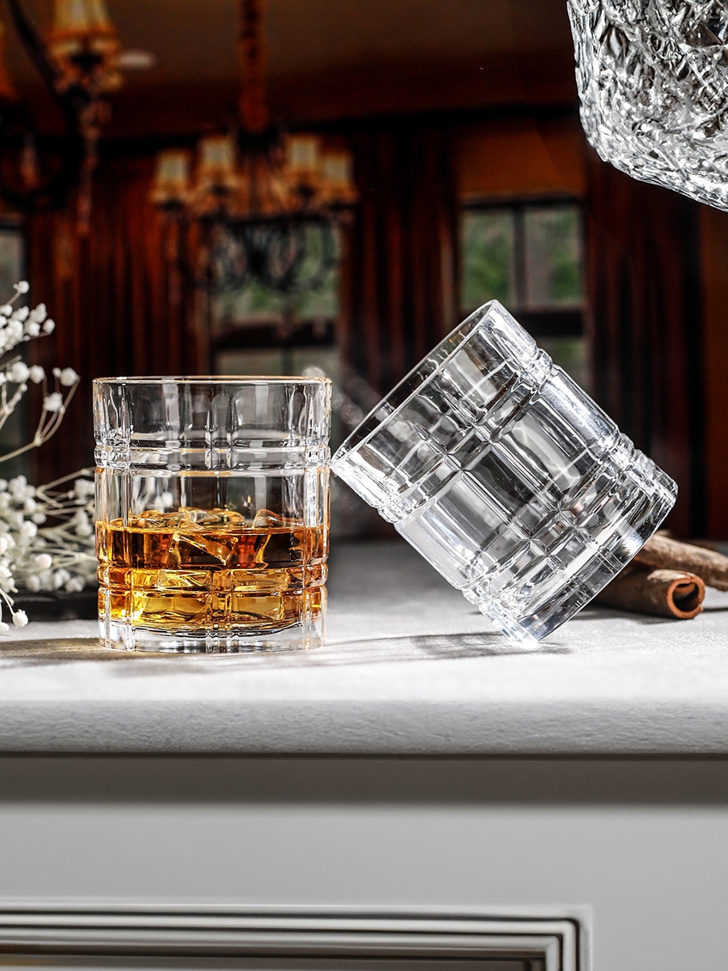 CRYSTAL GRIDLINE WHISKEY GLASS