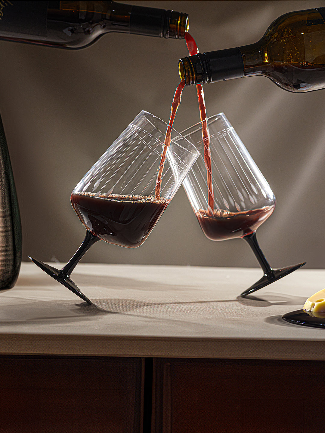 Vino Noir Wine Glass