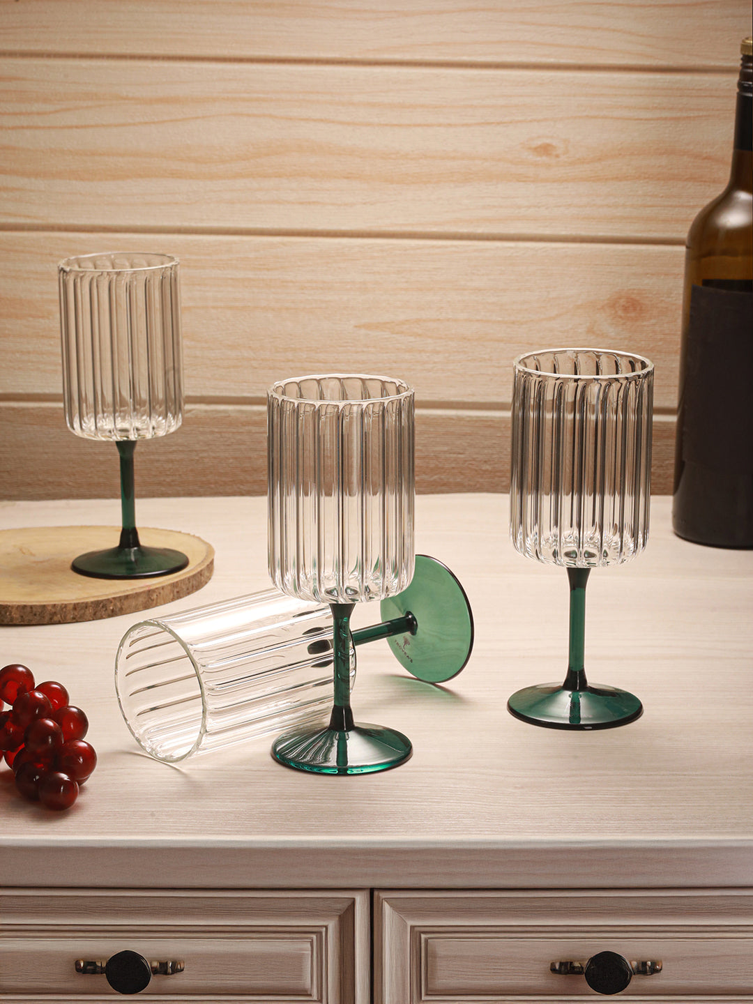 Teal Ripple Wine Glass